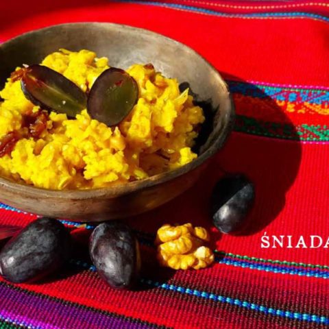 Włoskie śniadanie z rodzynkami i winogronami, fot. Beata Pawlikowska