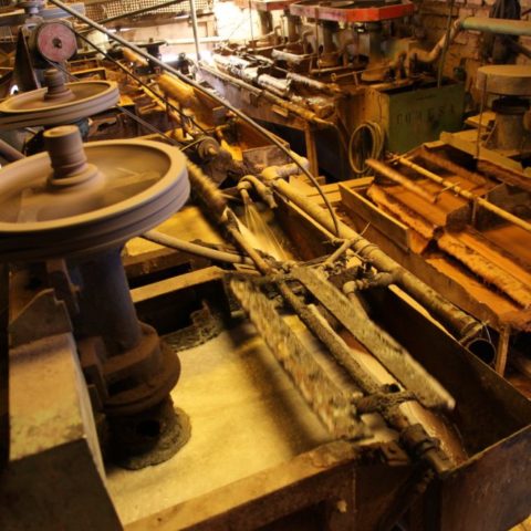 W warsztacie odzyskującym drobiny srebra ze skał, fot. Beata Pawlikowska