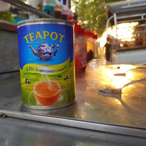 Mleko do robienia herbaty po birmańsku,  fot. Beata Pawlikowska