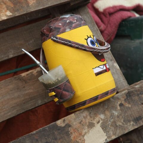 Termos i kubek do picia yerba mate.