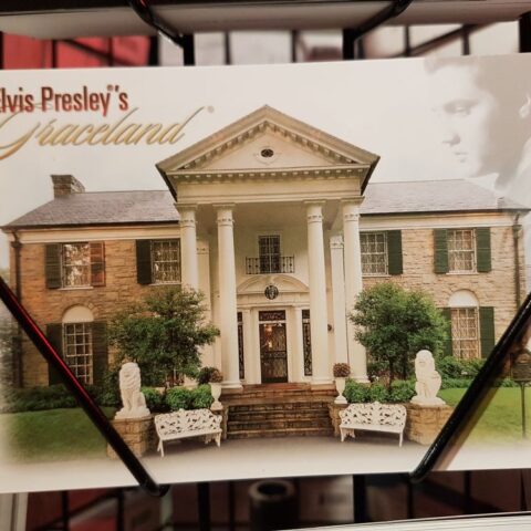 Graceland na pocztówce.