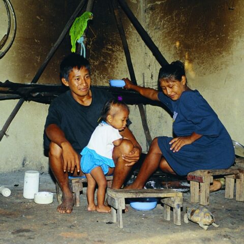 W indiańskiej chacie nad Orinoko, Wenezuela.